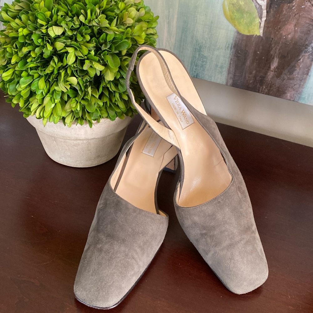 VERA WANG VINTAGE GREEN SUEDE SLINGBACK HEELS SIZE 9.5 🌟EUC🌟